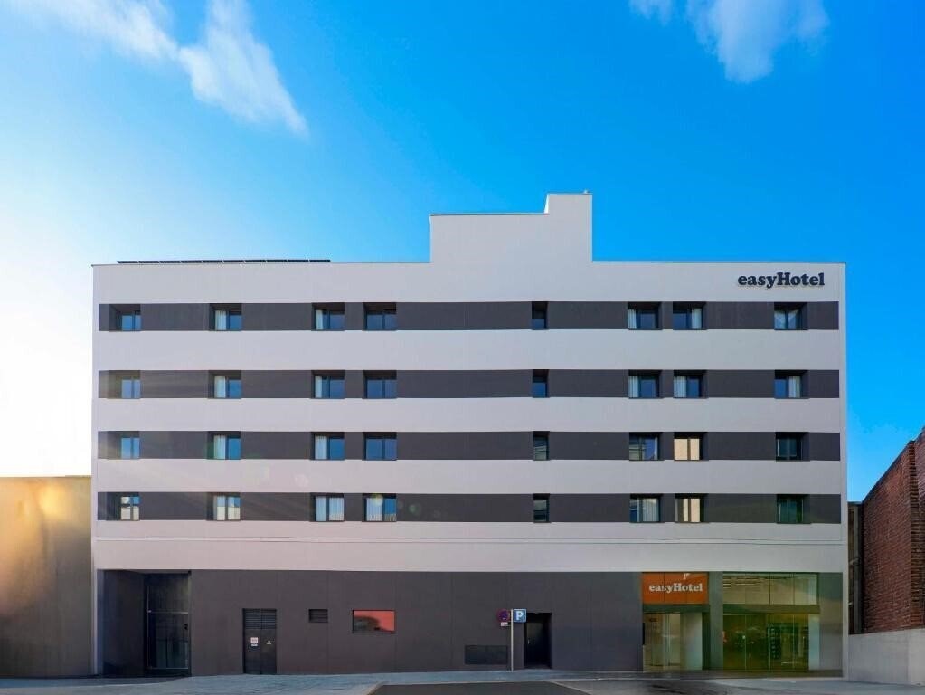 Картинка Easyhotel Madrid Alcala 2*
