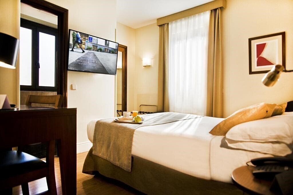 Изображение Hospedium Hotel Los Condes 3*