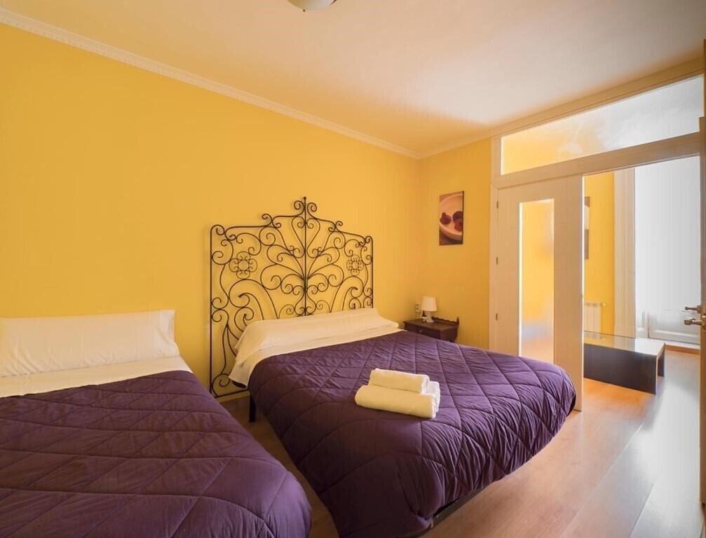Готель Hostal Apolo XI 2*