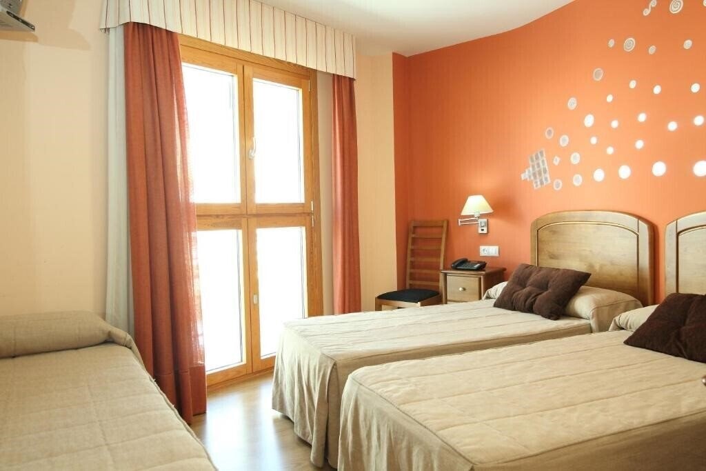 Картинка Hostal Campo Real Bed & Breakfast 3*