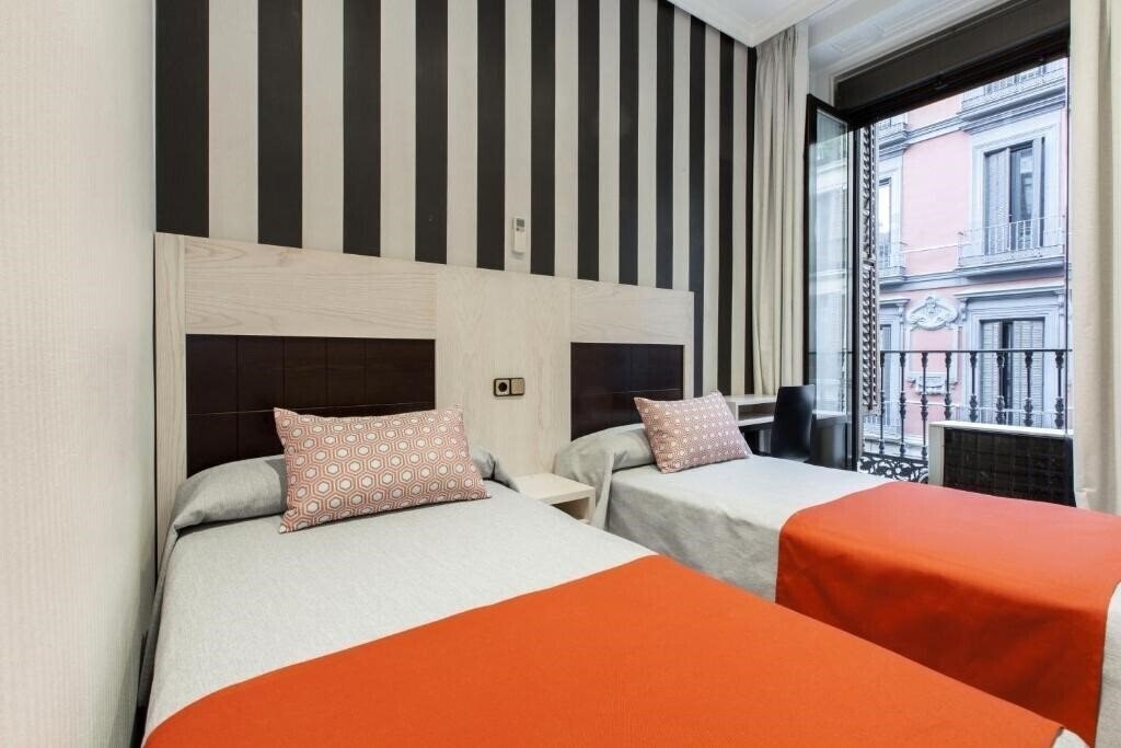 Фото Hostal Castilla I 2*