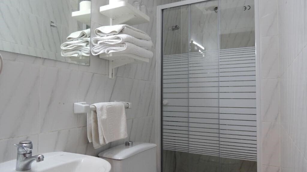 Зображення Hostal Cervantes 2*