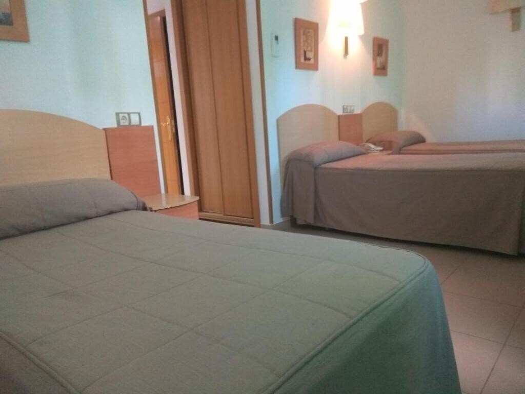 Фотографія Hostal El Arco 2*