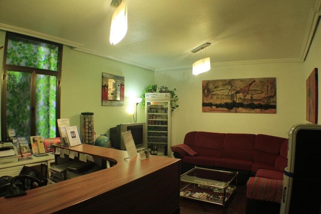 Фотографія Hostal Esmeralda 2*