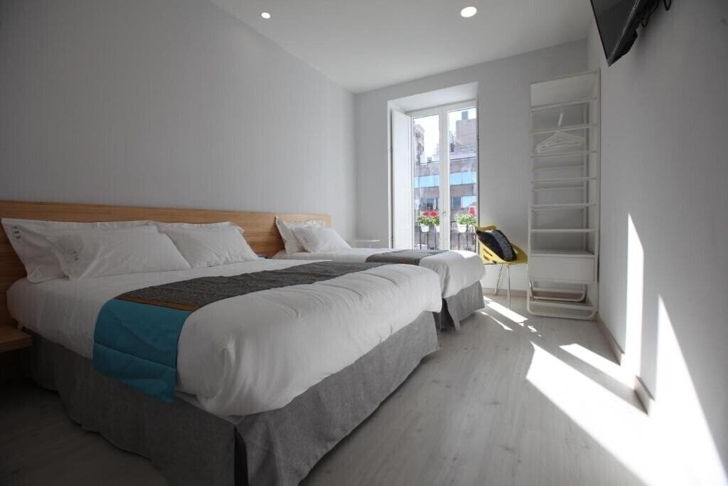 Отель Hostal Palacio Luna 3*