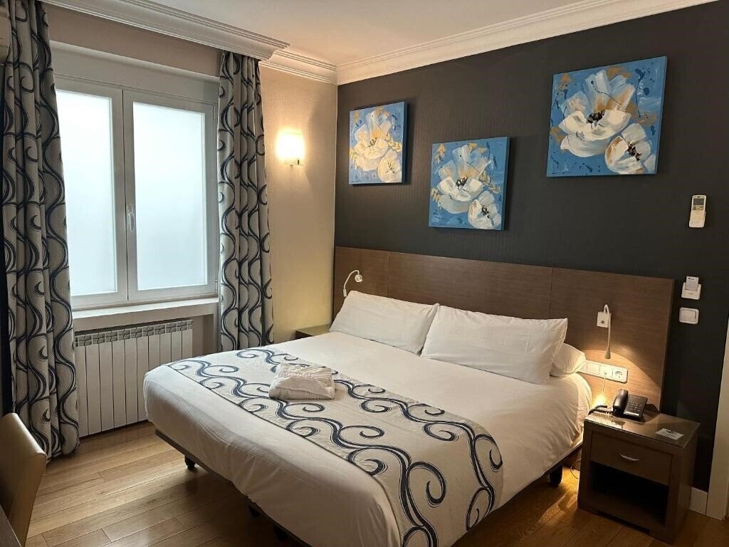 Зображення Hostal Sol Square 3*