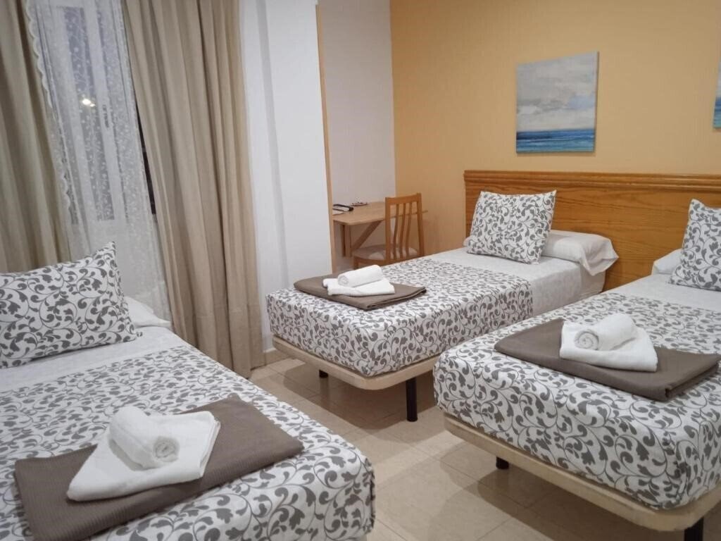 Отель Hotel El Alamo 2*