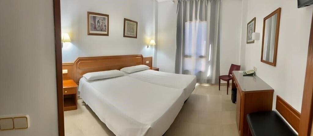 Картинка Hotel Humanes 2*