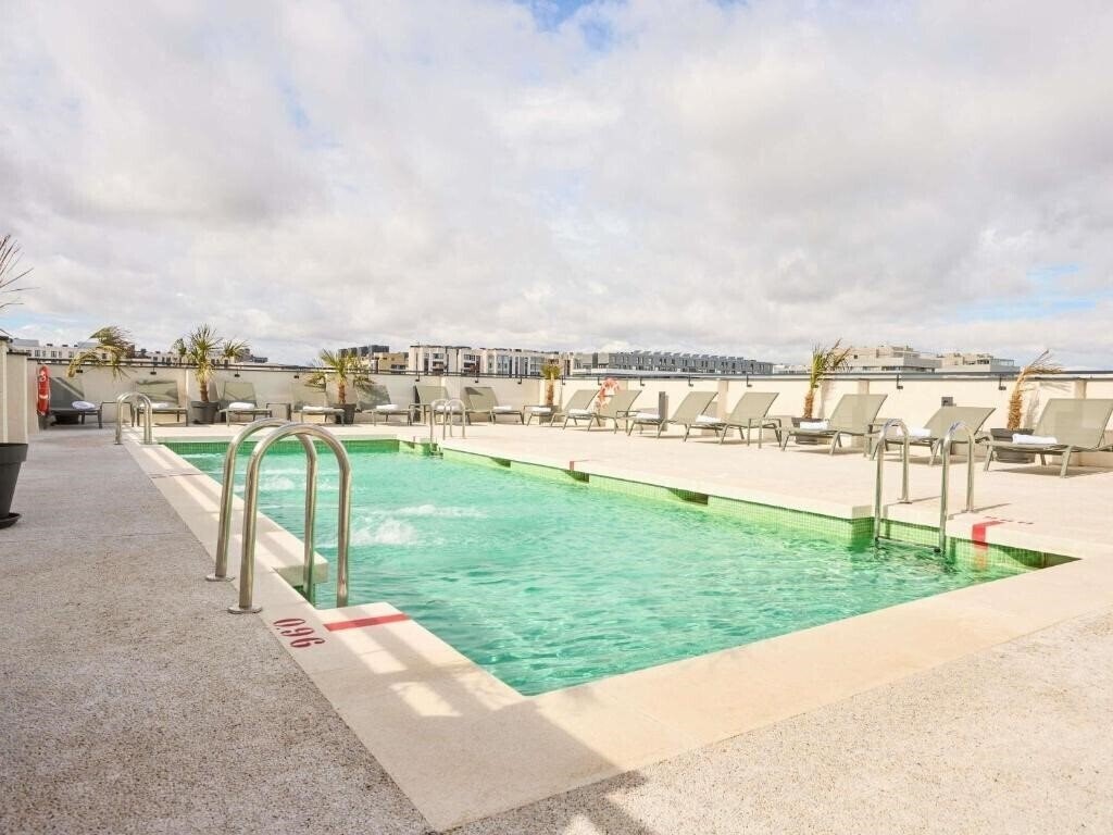 Отель Ibis Styles Madrid Airport Valdebebas 3*