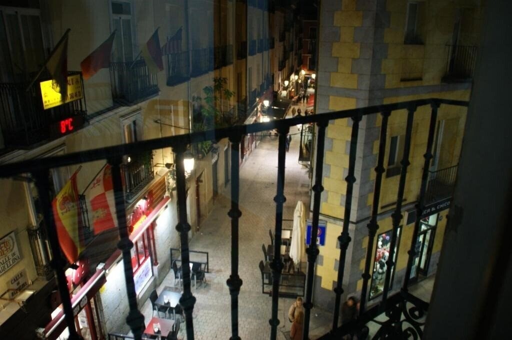 Фото JQC Rooms 2*