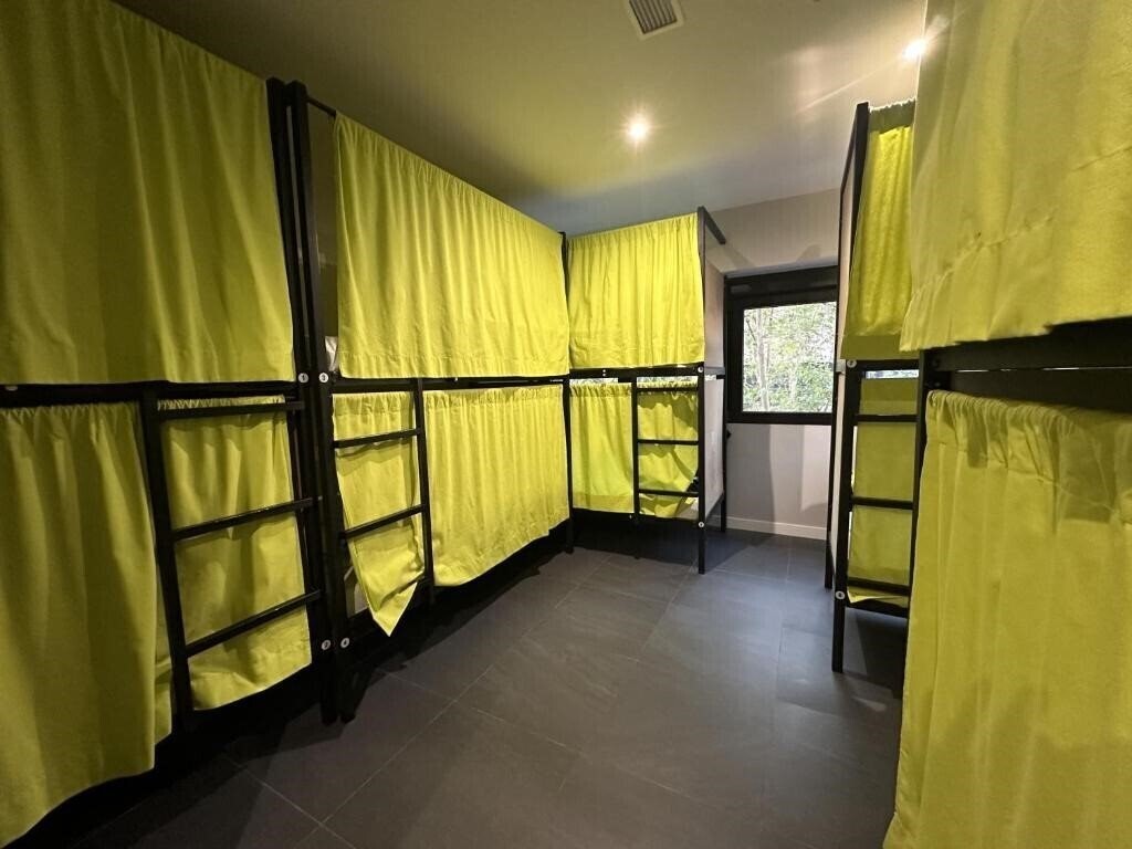 Фото Madriz Hostel 2*