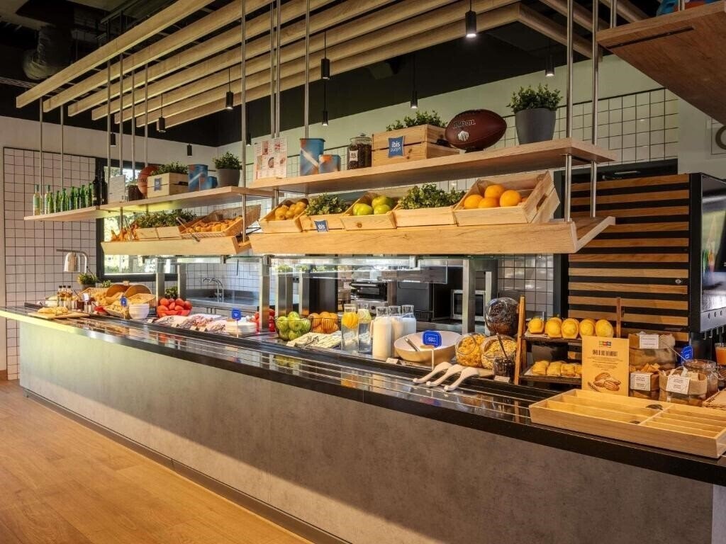 Фотографія Ibis Budget Madrid Aeropuerto 3*