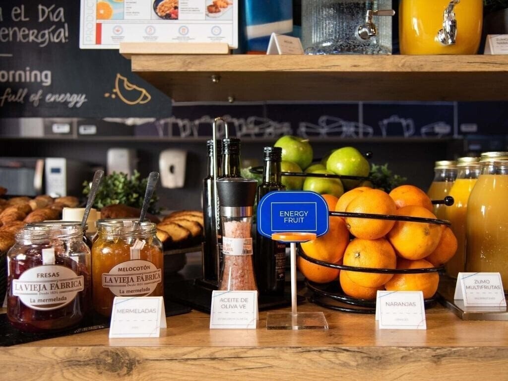 Фото Ibis Budget Madrid Calle Alcala 4*