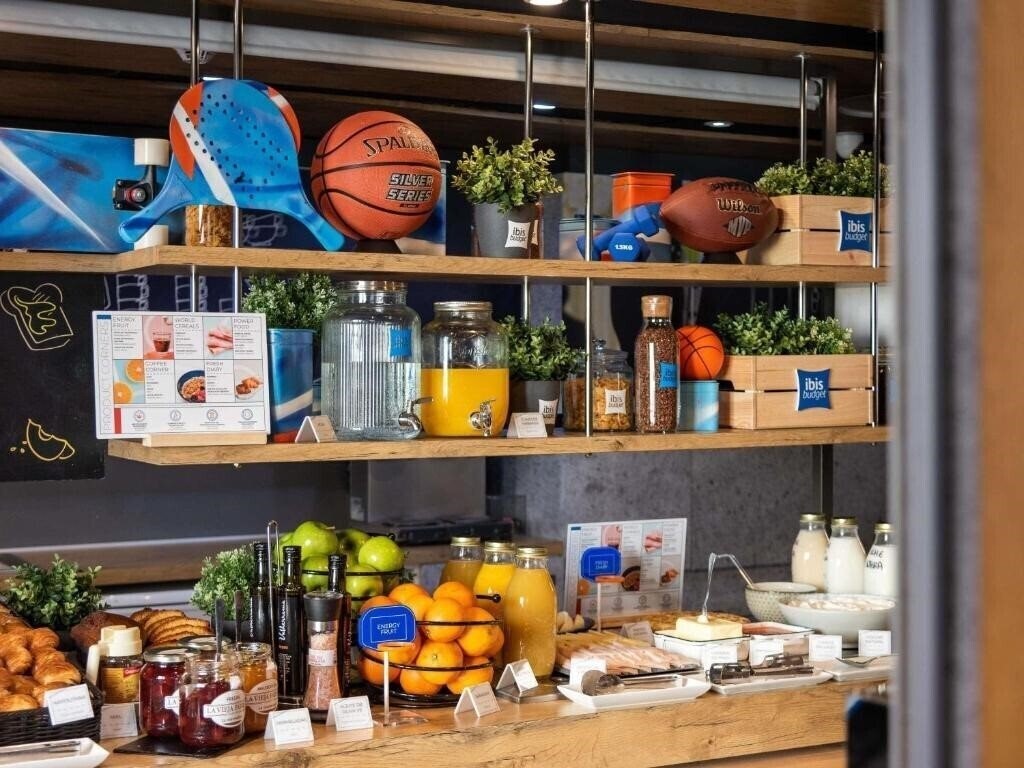 Картинка Ibis Budget Madrid Calle Alcala 4*