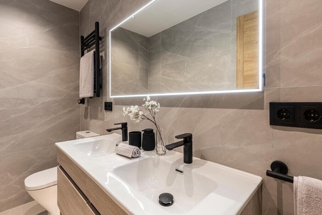 Фотографія MH Apartments Soho Madrid 4*