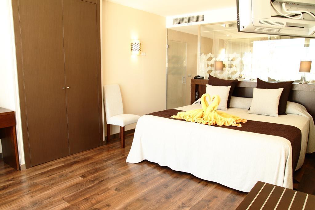 Фото Lively Magaluf 3*