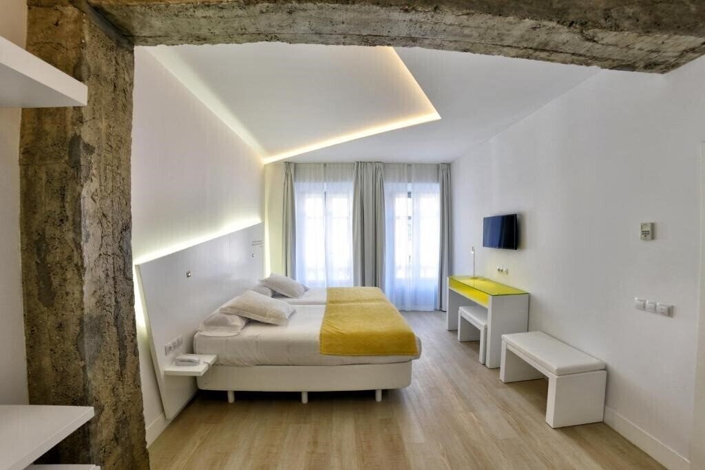 Готель Atarazanas Malaga Boutique 3*