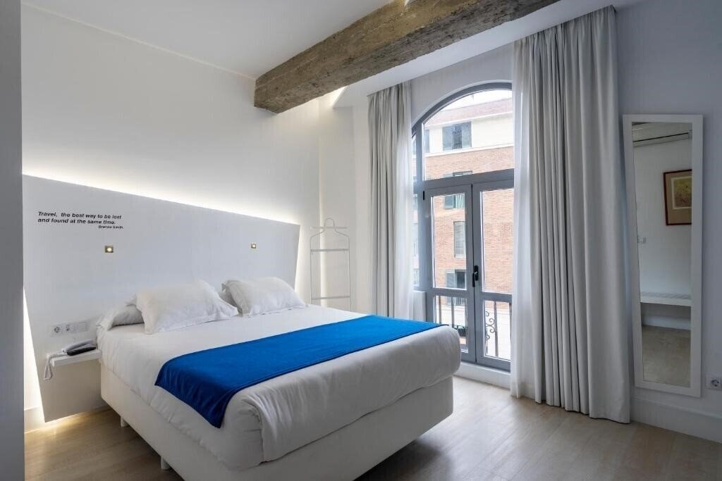 Картинка Atarazanas Malaga Boutique 3*