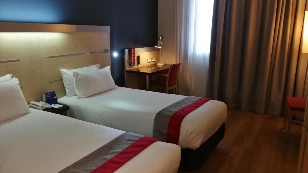 Картинка Holiday Inn Express Malaga Airport 3*