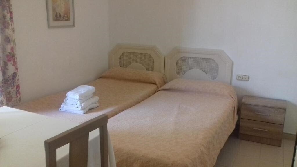 Картинка Apartamentos Mediterraneo Nerja 2*
