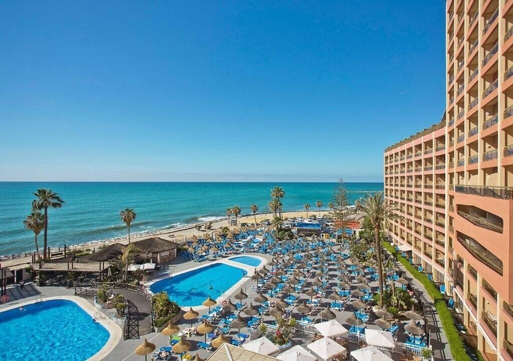 Готель Sunset Beach Club 4*