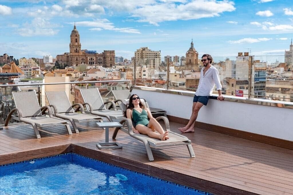 Отель Salles Hotel Malaga Centro 4*