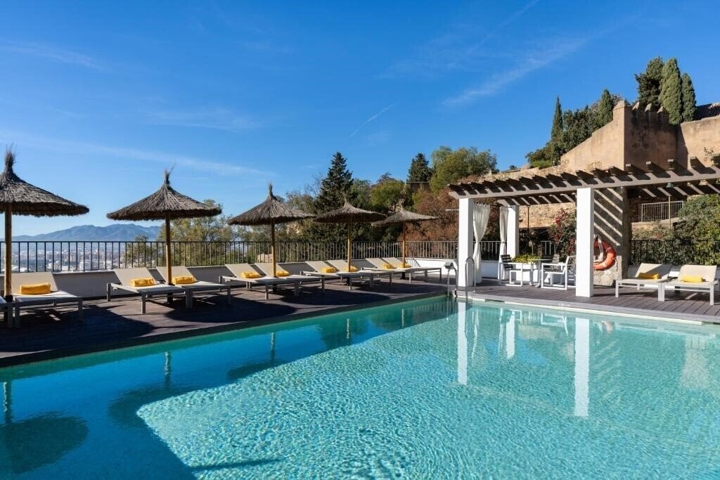 Отель Parador de Malaga Gibralfaro 4*