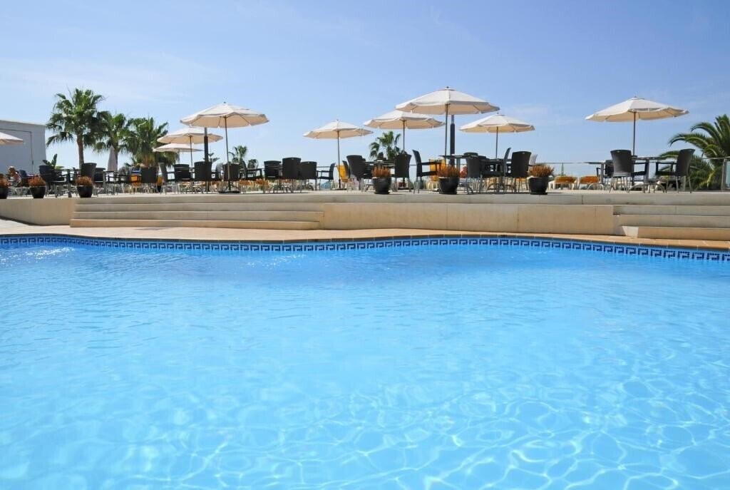 Отель Nerja Club 3*