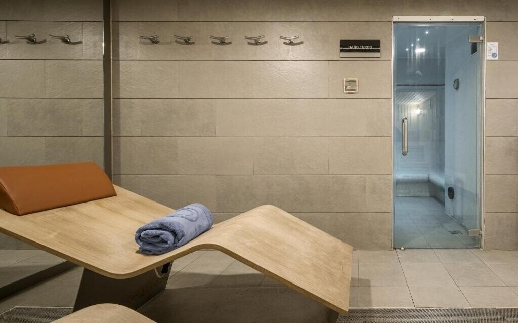 Фотография Ilunion Malaga 4*