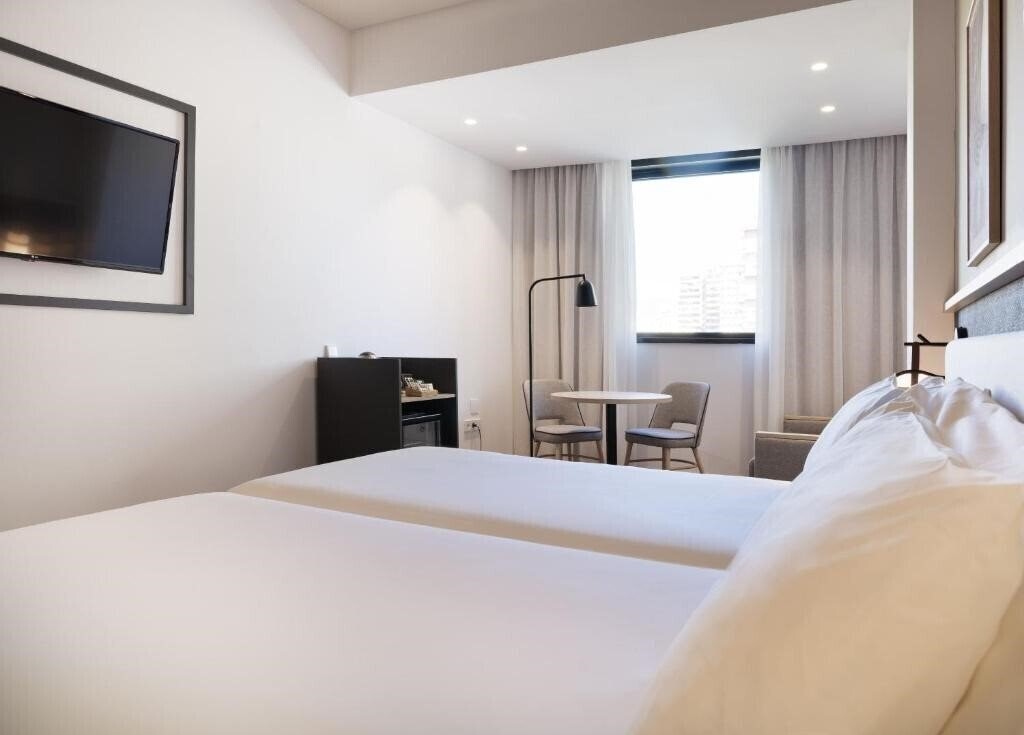 Картинка Malaga Alameda Centro by Melia 4*