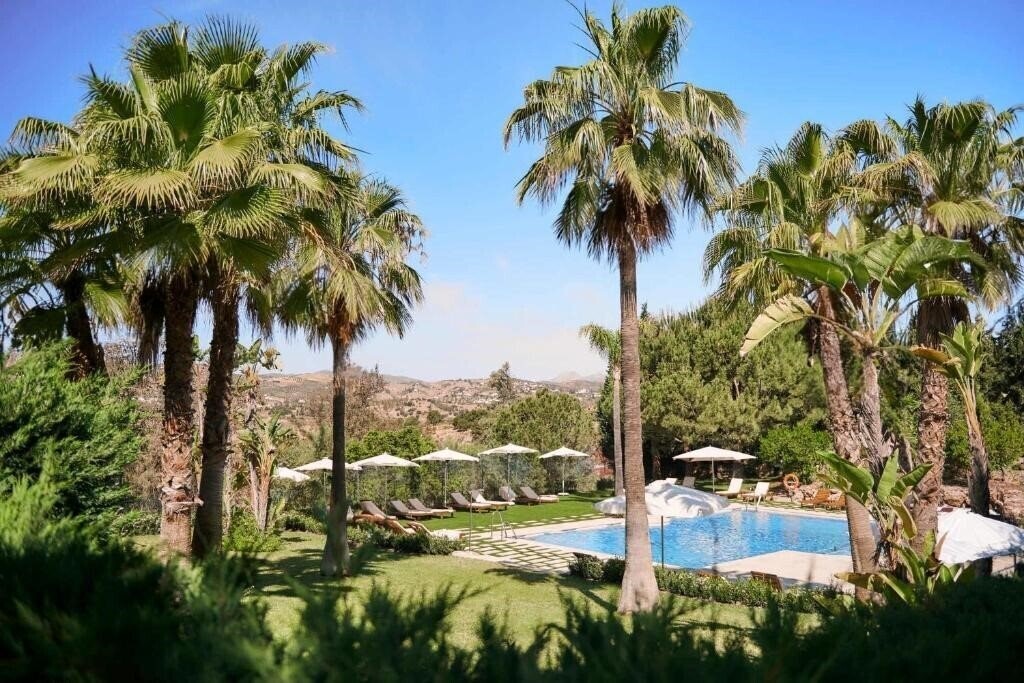 Готель La Vinuela 4*
