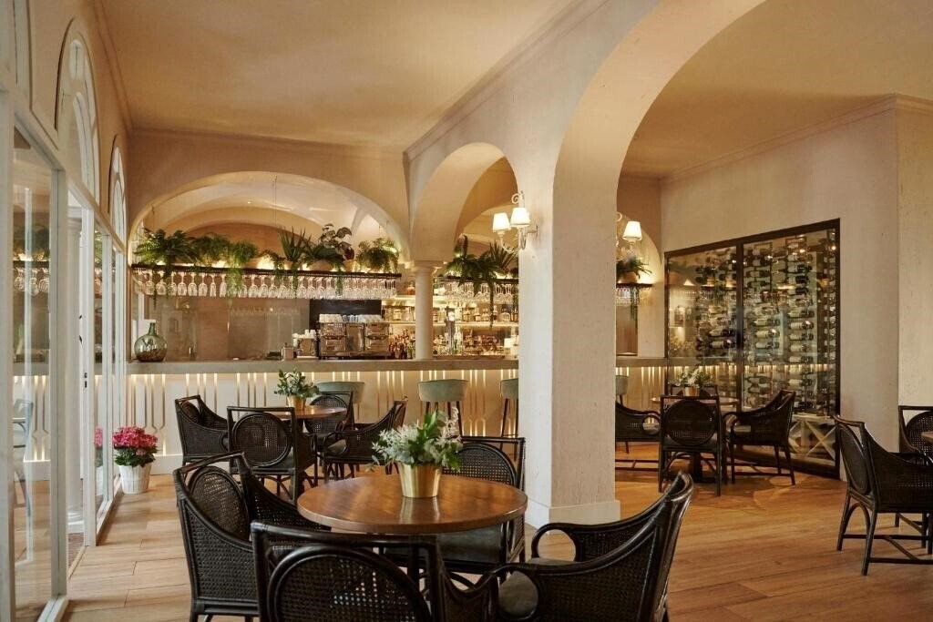 Картинка La Vinuela 4*