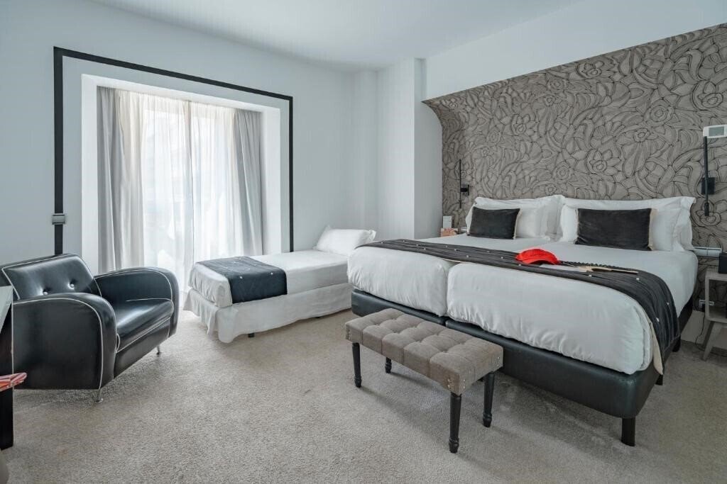 Готель Hotel Mariposa 4*