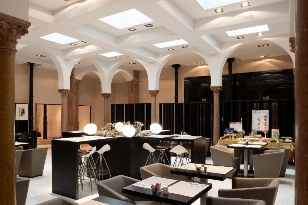 Фото Petit Palace Plaza Malaga 4*