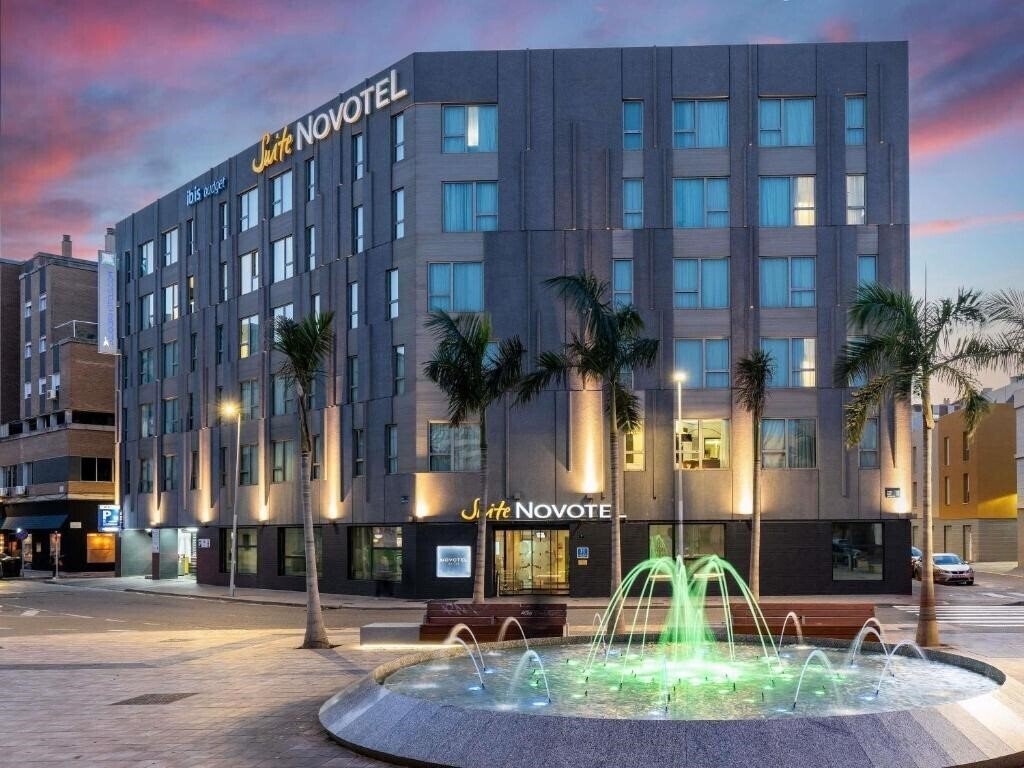 Готель Novotel Suites Malaga Centro 4*