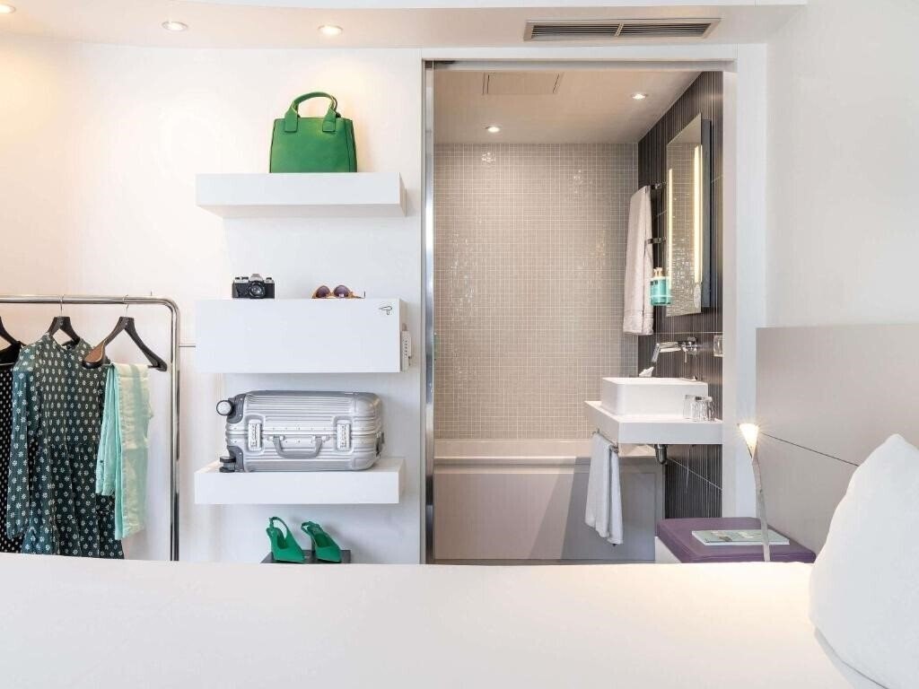 Фотографія Novotel Suites Malaga Centro 4*