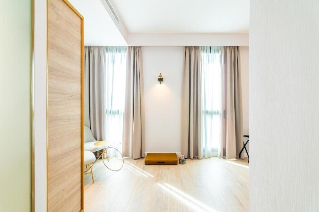 Фото Hotel Malaga Vibes 4*