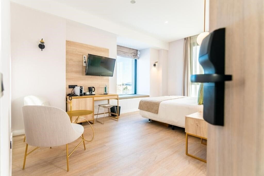 Фотографія Hotel Malaga Vibes 4*