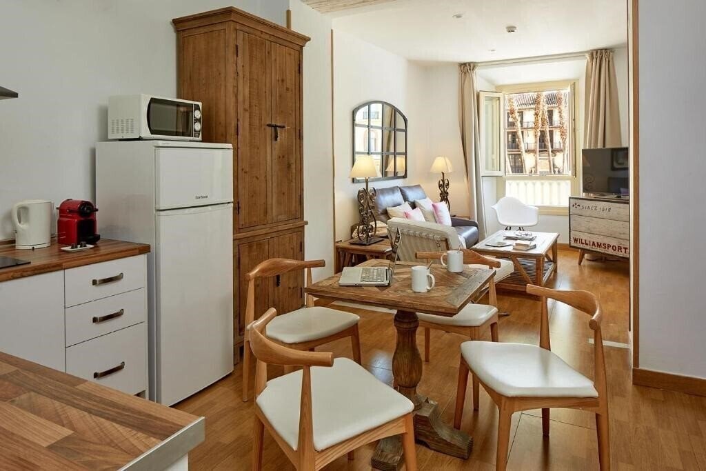 Фотография Lodgingmalaga Plaza Constitucion 4*