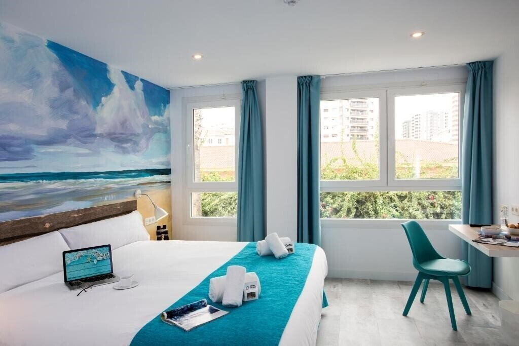 Отель Casual Malaga Del Mar 3*