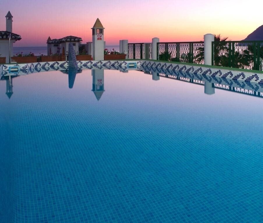 Готель Sol Los Fenicios 4*