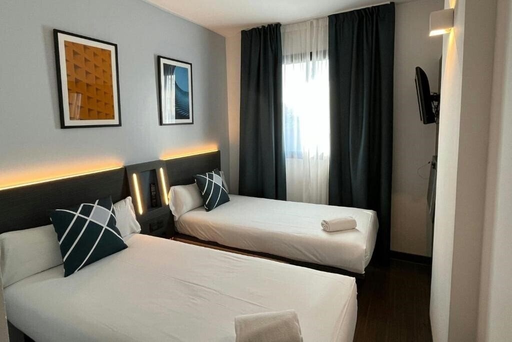 Отель Easyhotel Malaga City Centre 1*