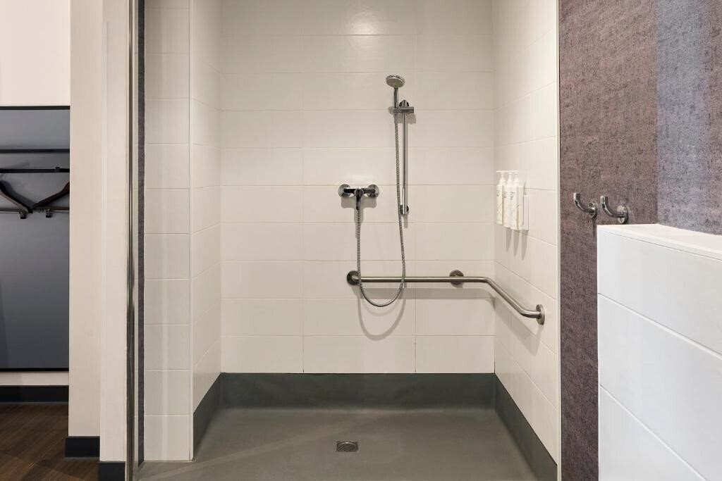 Фотография Easyhotel Malaga City Centre 1*