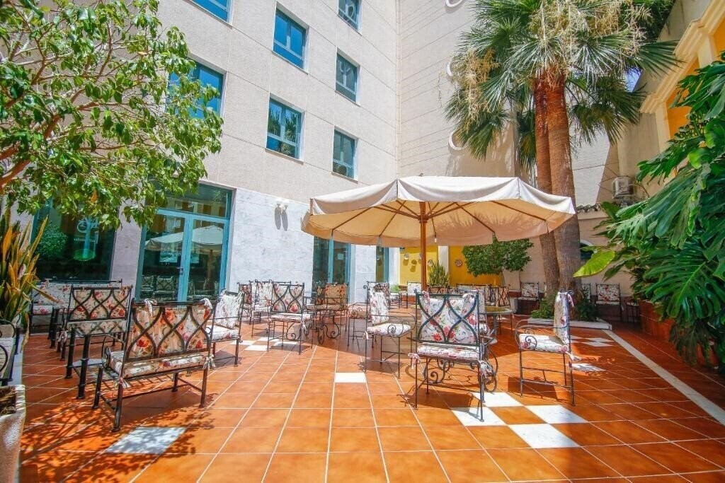 Готель Mainake Costa del Sol Hotel 4*