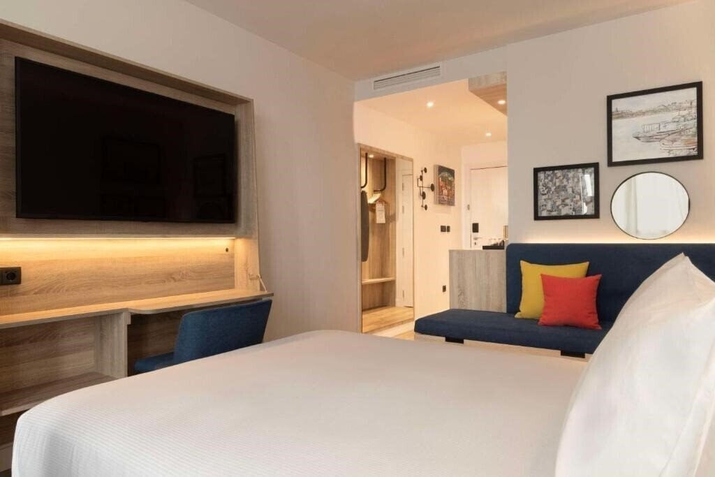 Картинка Hampton by Hilton Malaga Martiricos 3*