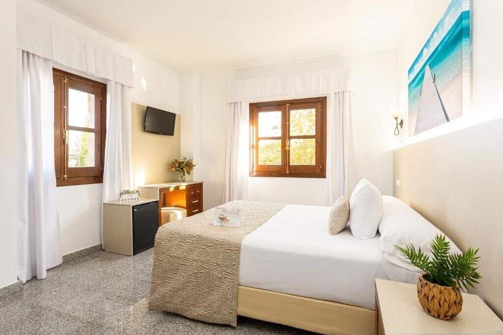 Картинка Hotel Plaza del Castillo 4*