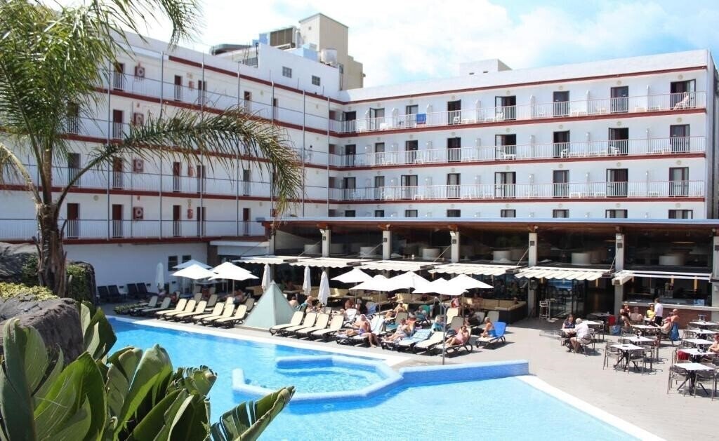 Отель Papi Hotel 3*