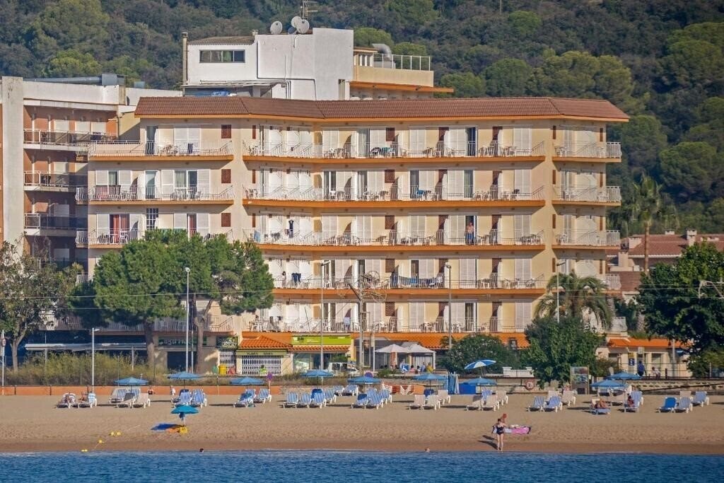 Готель Rosa Nautica 3*