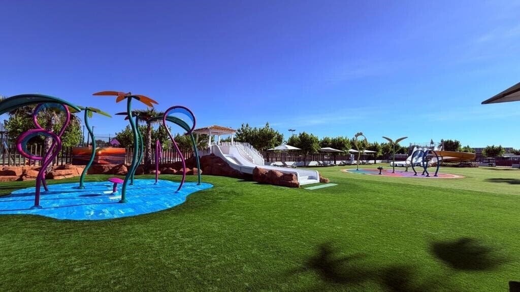 Изображение Camping Resort Els Pins 2*