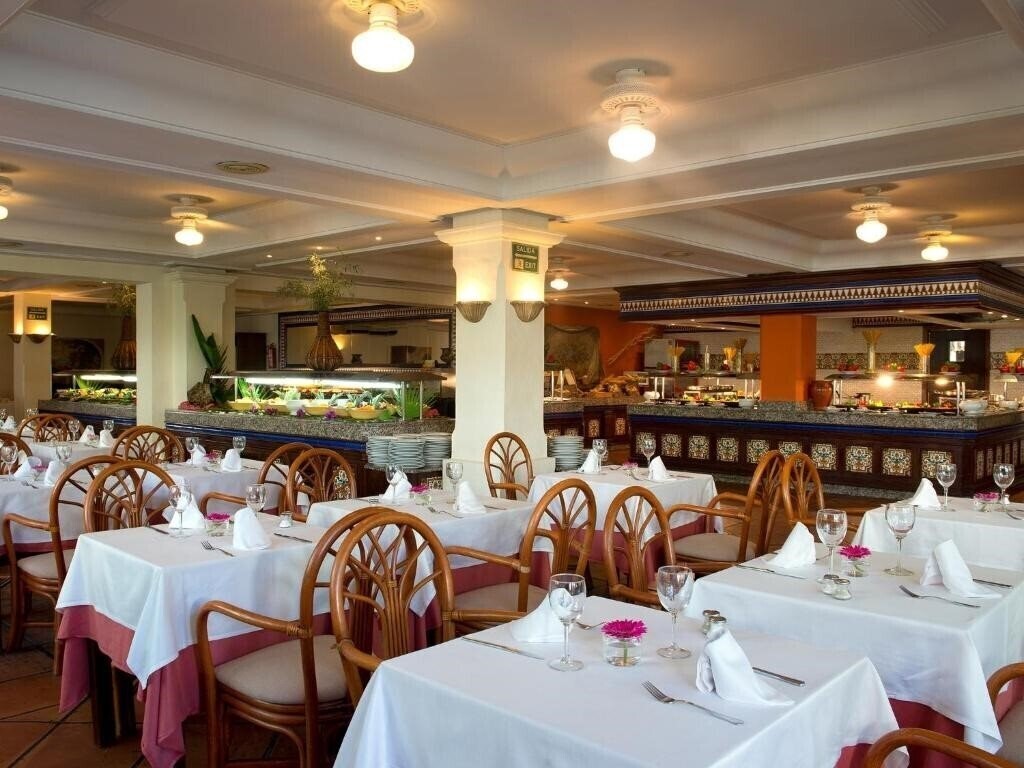 Фотографія Bluebay Banus 4*